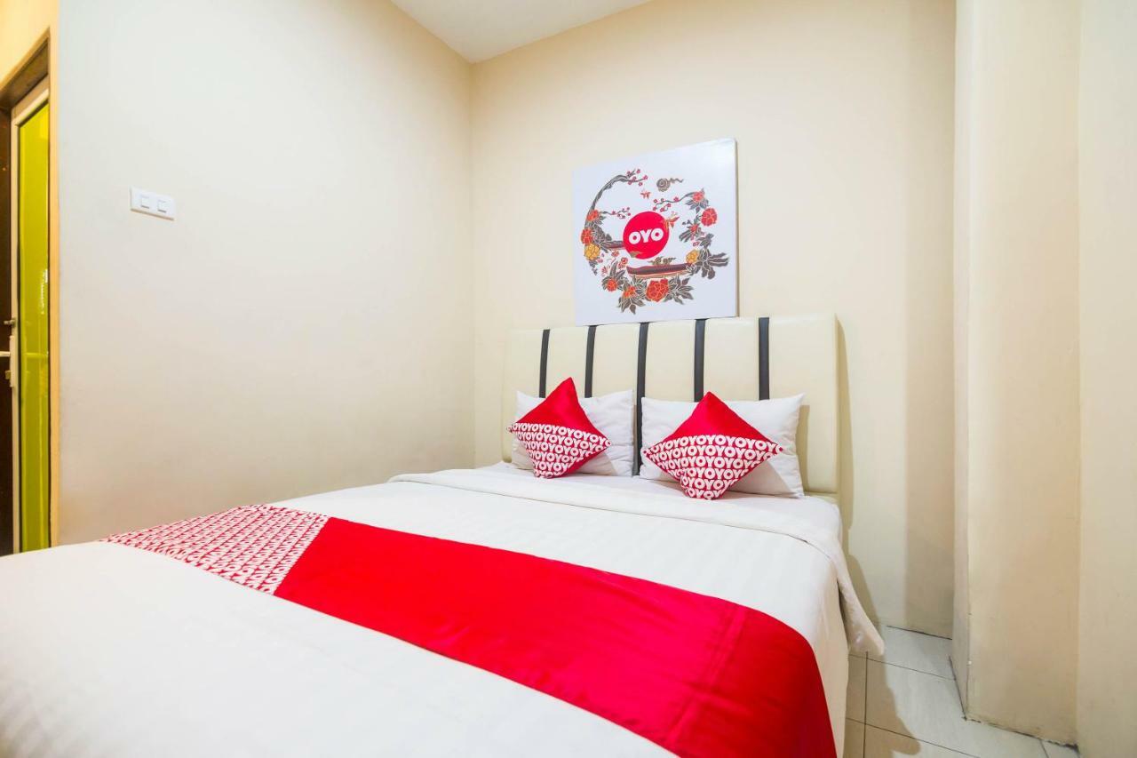 Sentosa Guest House Понтіанак Екстер'єр фото